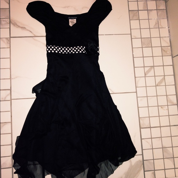 Polka dot Ruffled Dress - Picture 1 of 2